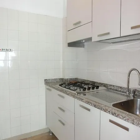 Apartament Pineda *