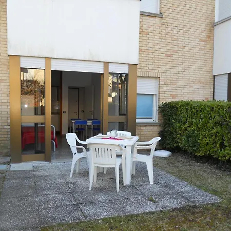 Pineda Apartament *