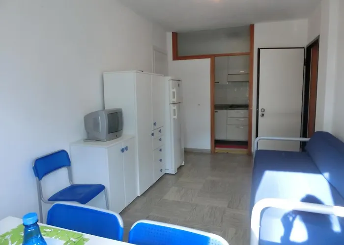 Apartament Pineda *